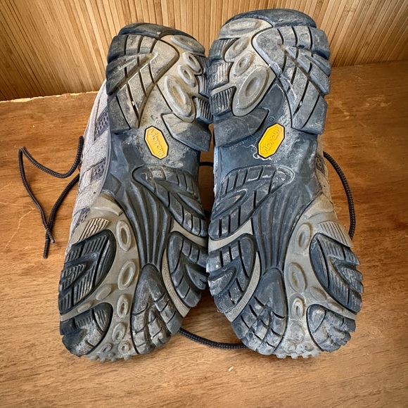 Moab 2 Mid Waterproof Hiking Boots, Size 9 main image 4